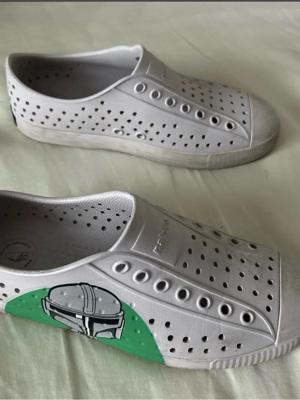 Native Jefferson Slip-On Shoes in White with Green Side Panels, J4